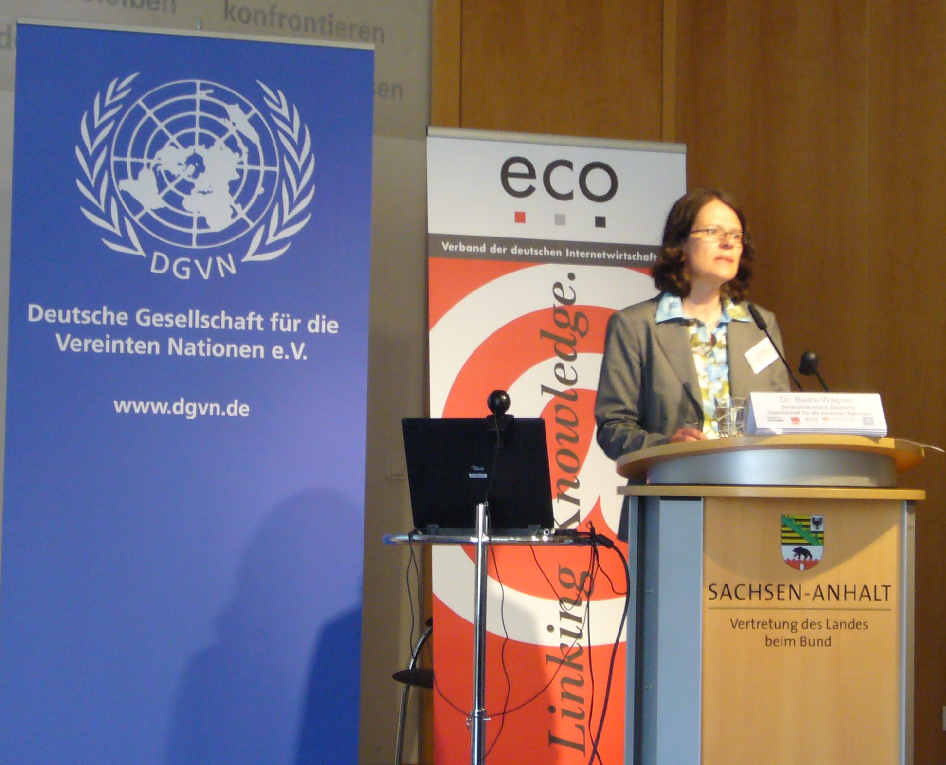 Frau Dr. Wagner, Dt. Ges. für die Vereinten Nationen